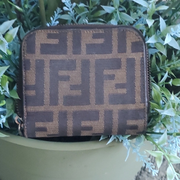 Fendi Zucca Monogram Compact Zippy Wallet - Picture 14 of 15